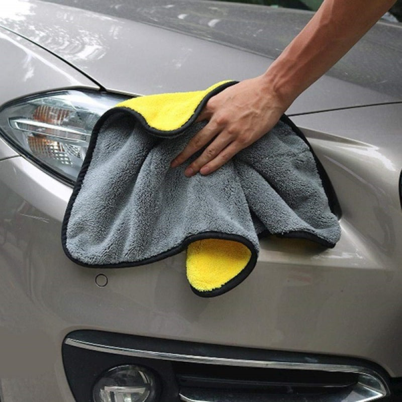 Heavy Microfiber  for Car Cleaning and Detailing, Double Sided, Extra Thick Plush Microfiber Cloth, Lint-Free, 800 GSM (Size 40cm x 40cm)/Pack...