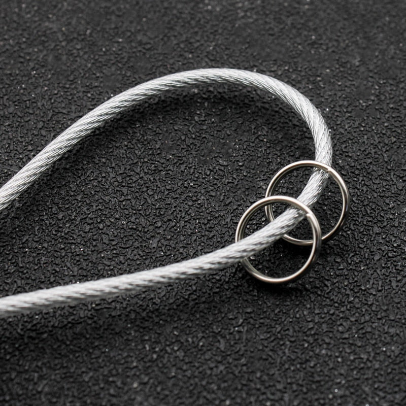 Suzuki metal wire keychain